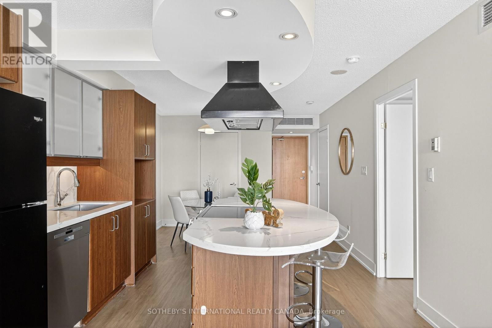 512 - 550 QUEENS QUAY WEST Image 10