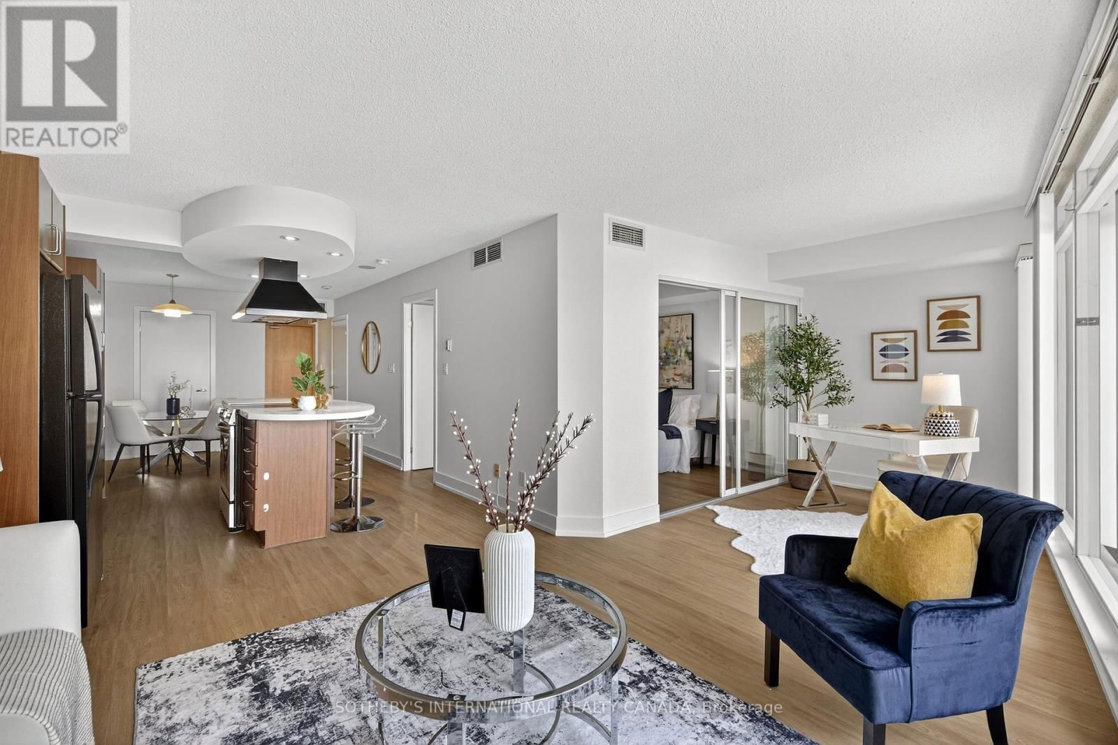 512 - 550 QUEENS QUAY WEST Image 15