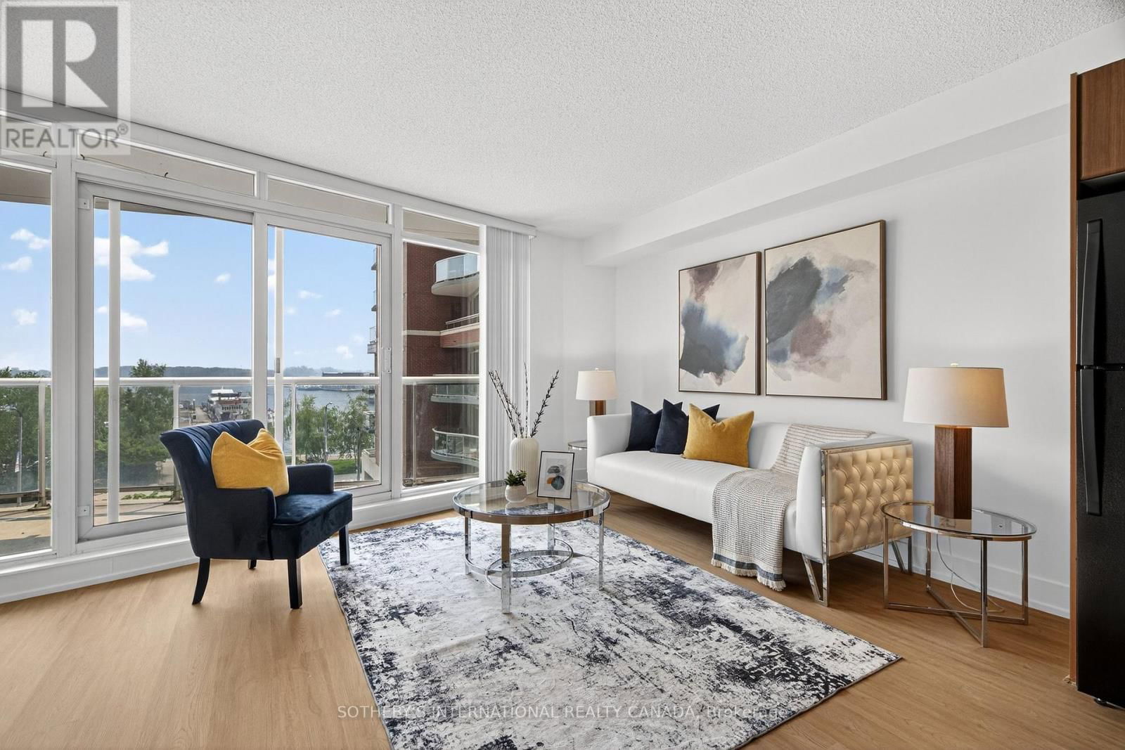 512 - 550 QUEENS QUAY WEST Image 16