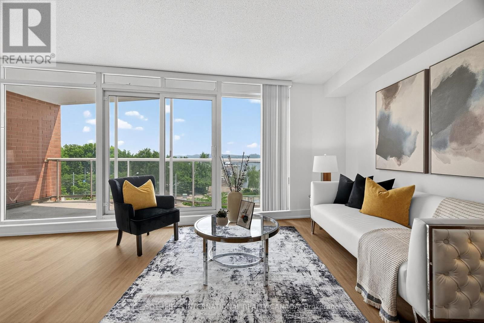 512 - 550 QUEENS QUAY WEST Image 17