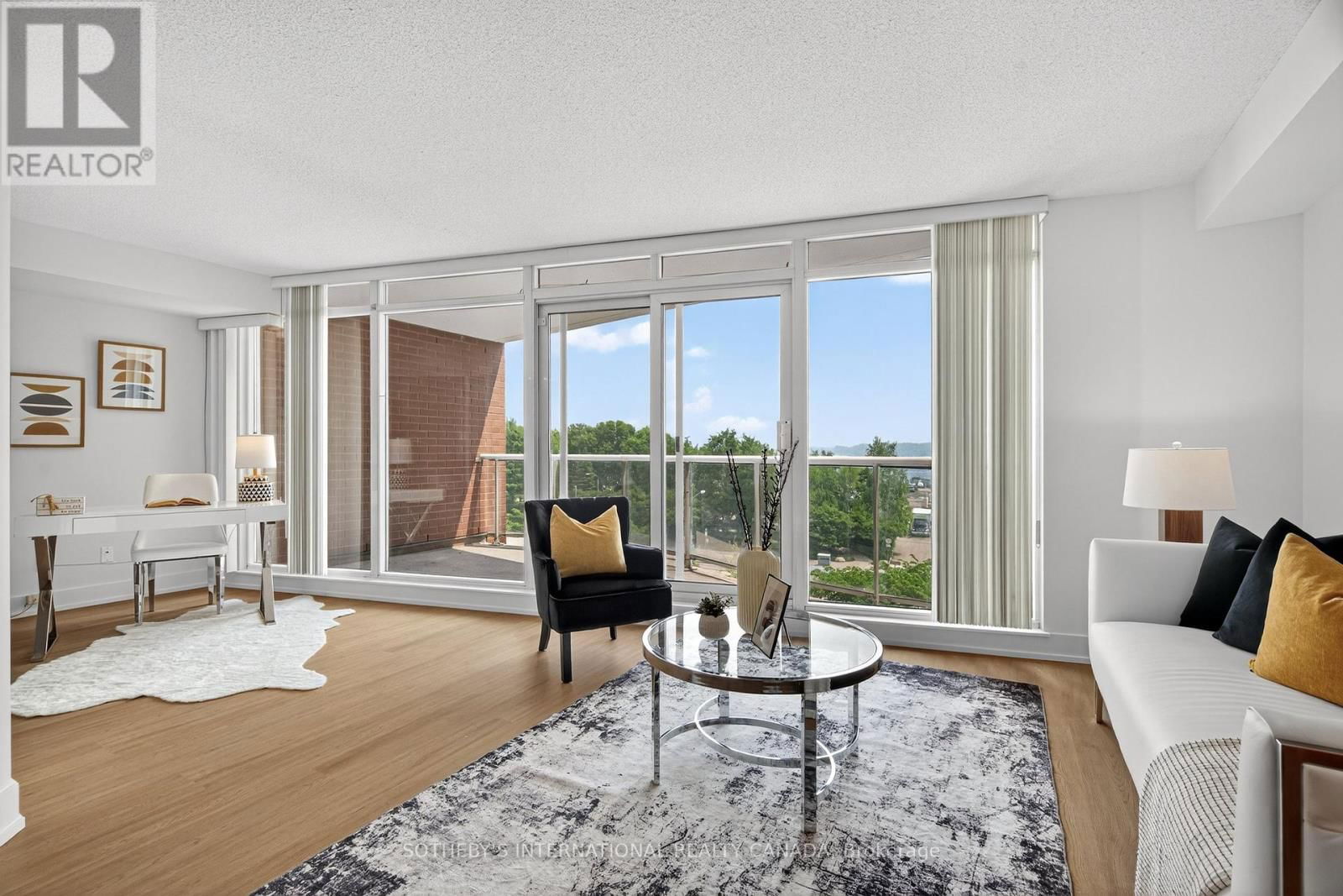 512 - 550 QUEENS QUAY WEST Image 20