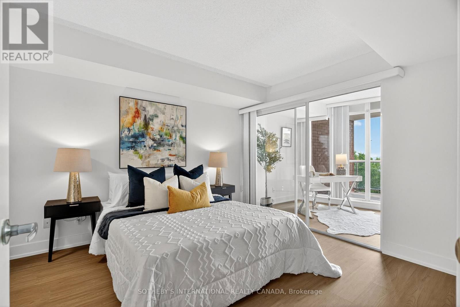 512 - 550 QUEENS QUAY WEST Image 23