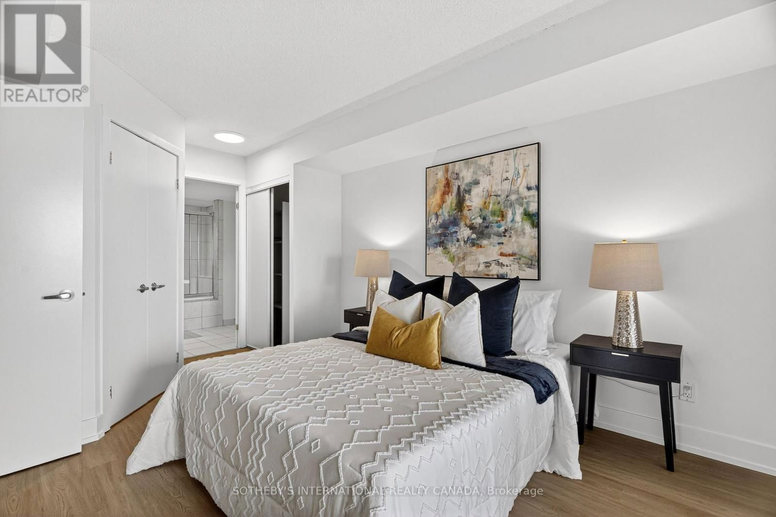 512 - 550 QUEENS QUAY WEST Image 24