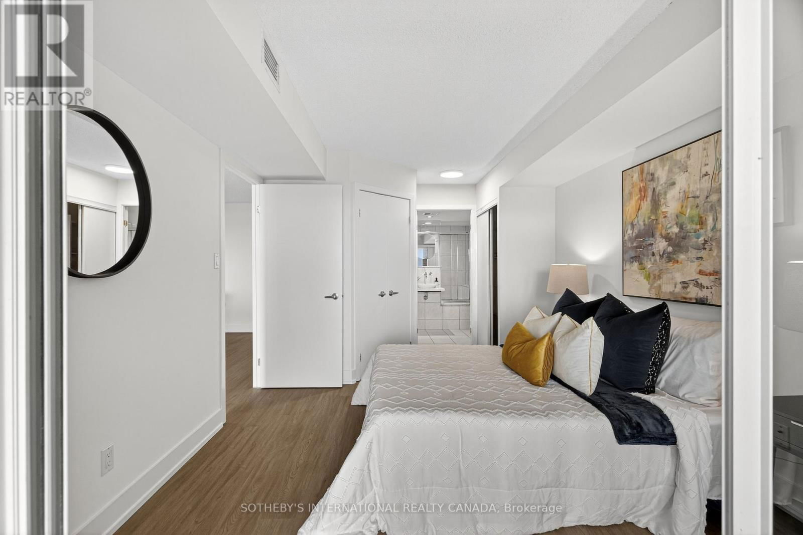 512 - 550 QUEENS QUAY WEST Image 25