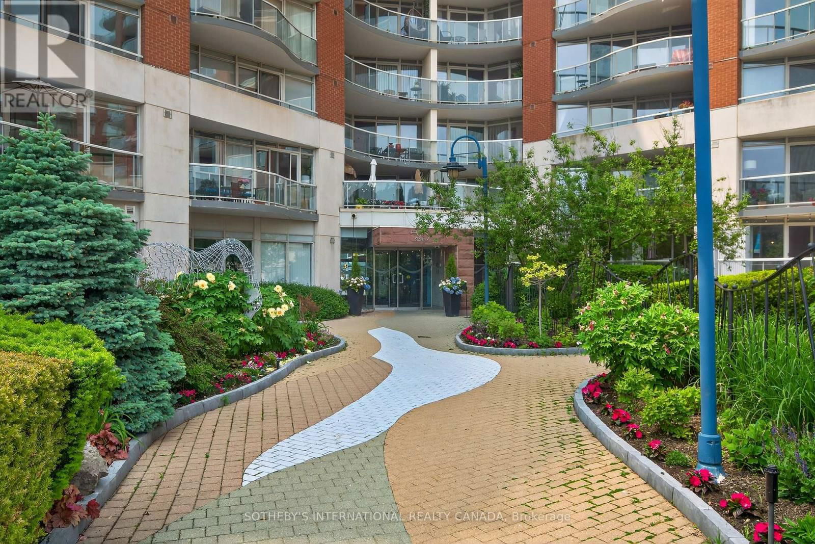 512 - 550 QUEENS QUAY WEST Image 30