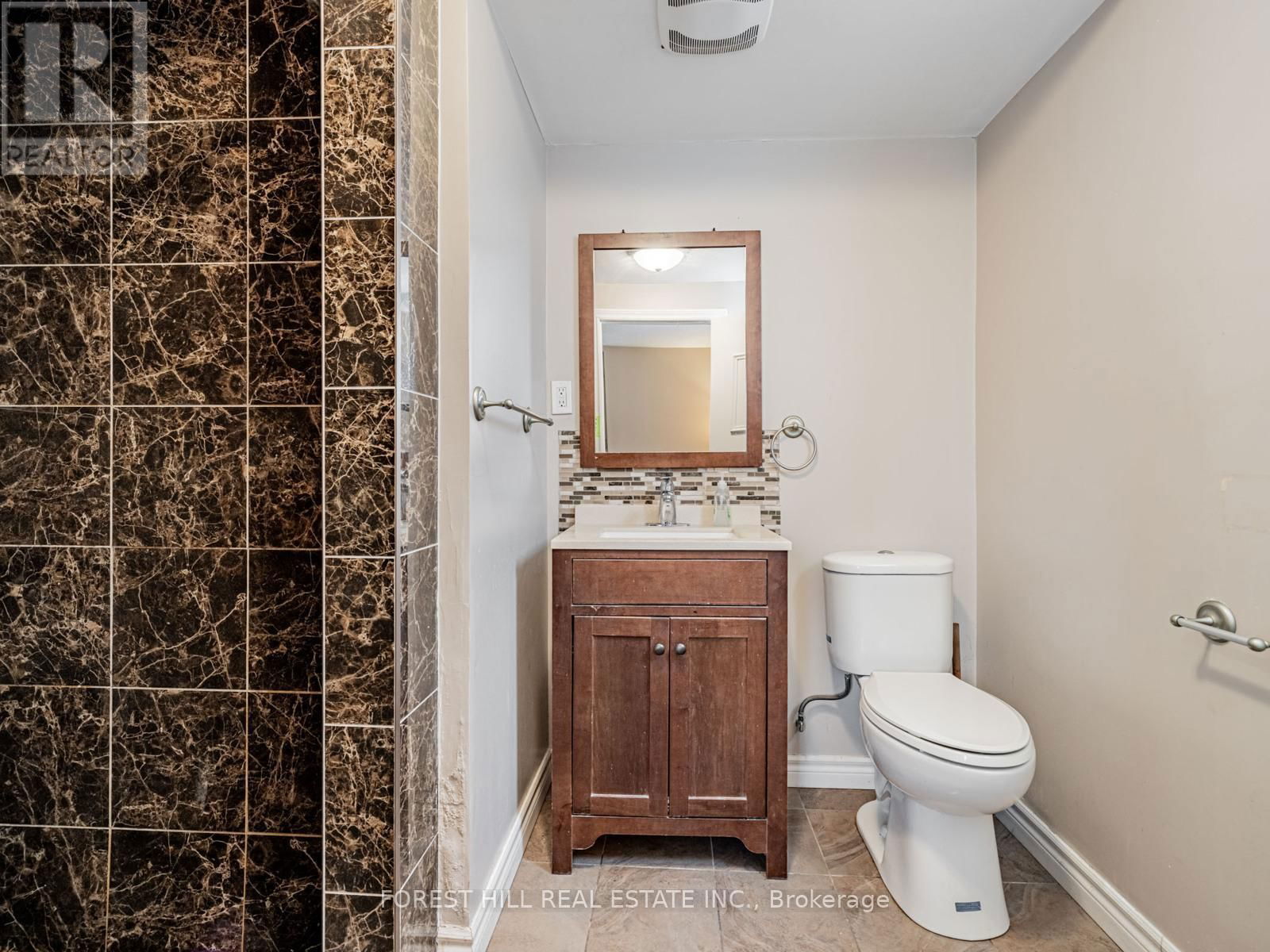 101 PEMBERTON AVENUE Image 18