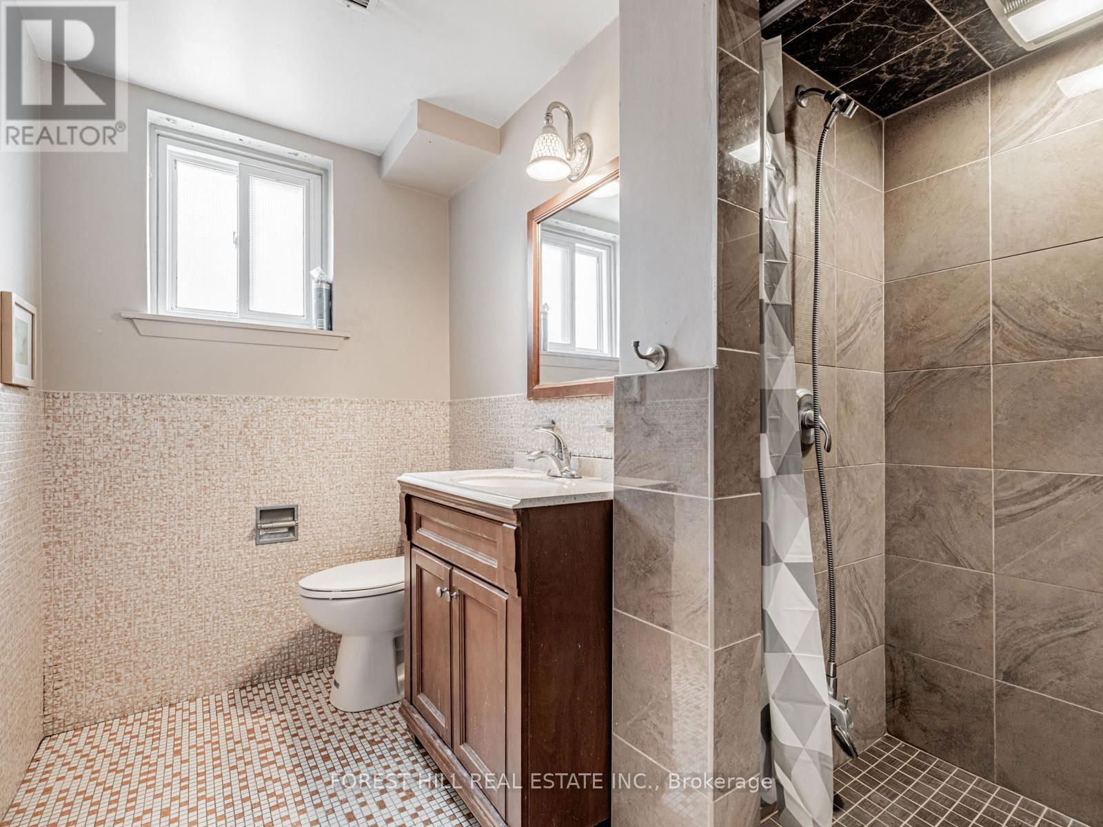 101 PEMBERTON AVENUE Image 19