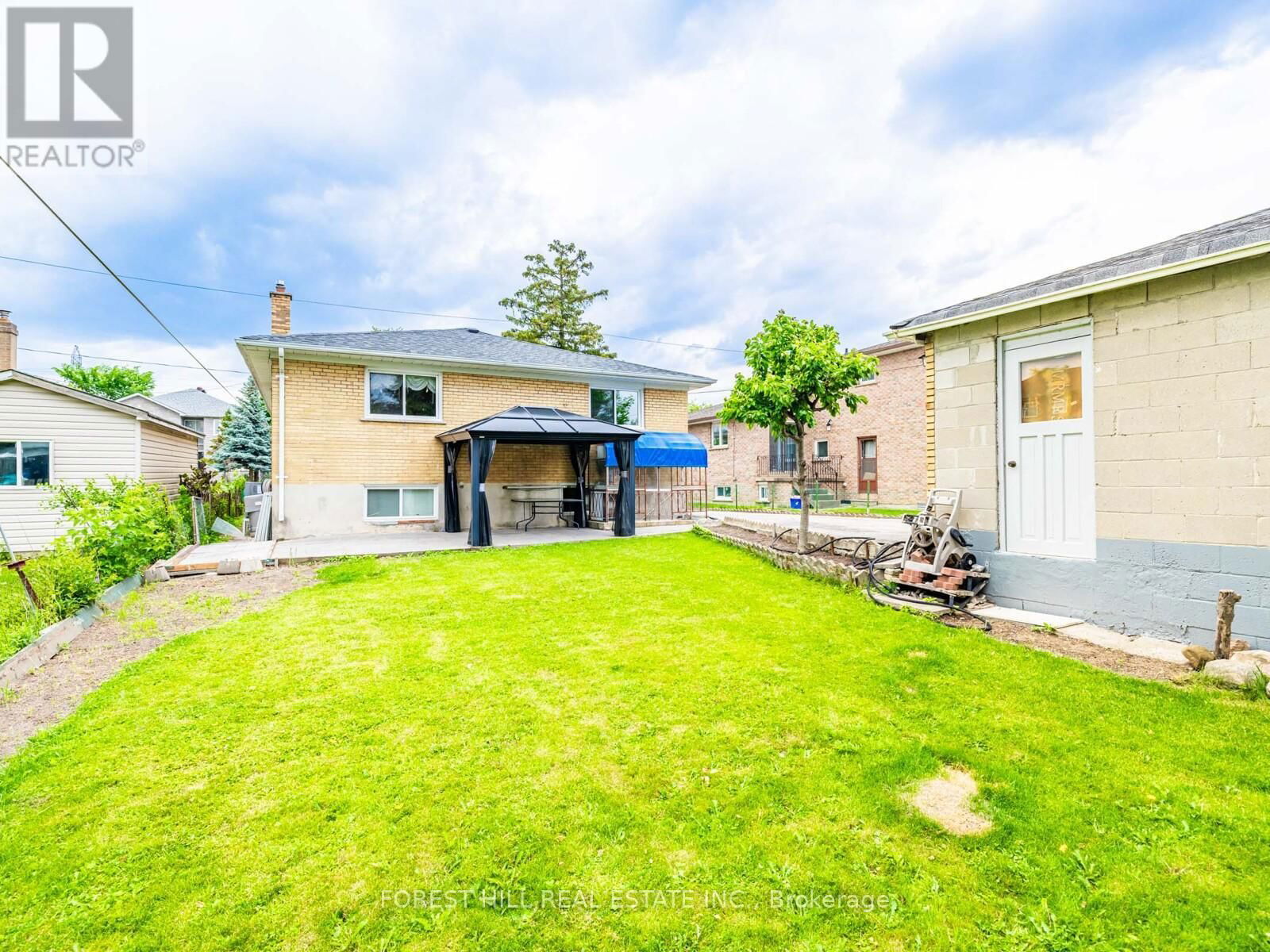 101 PEMBERTON AVENUE Image 27