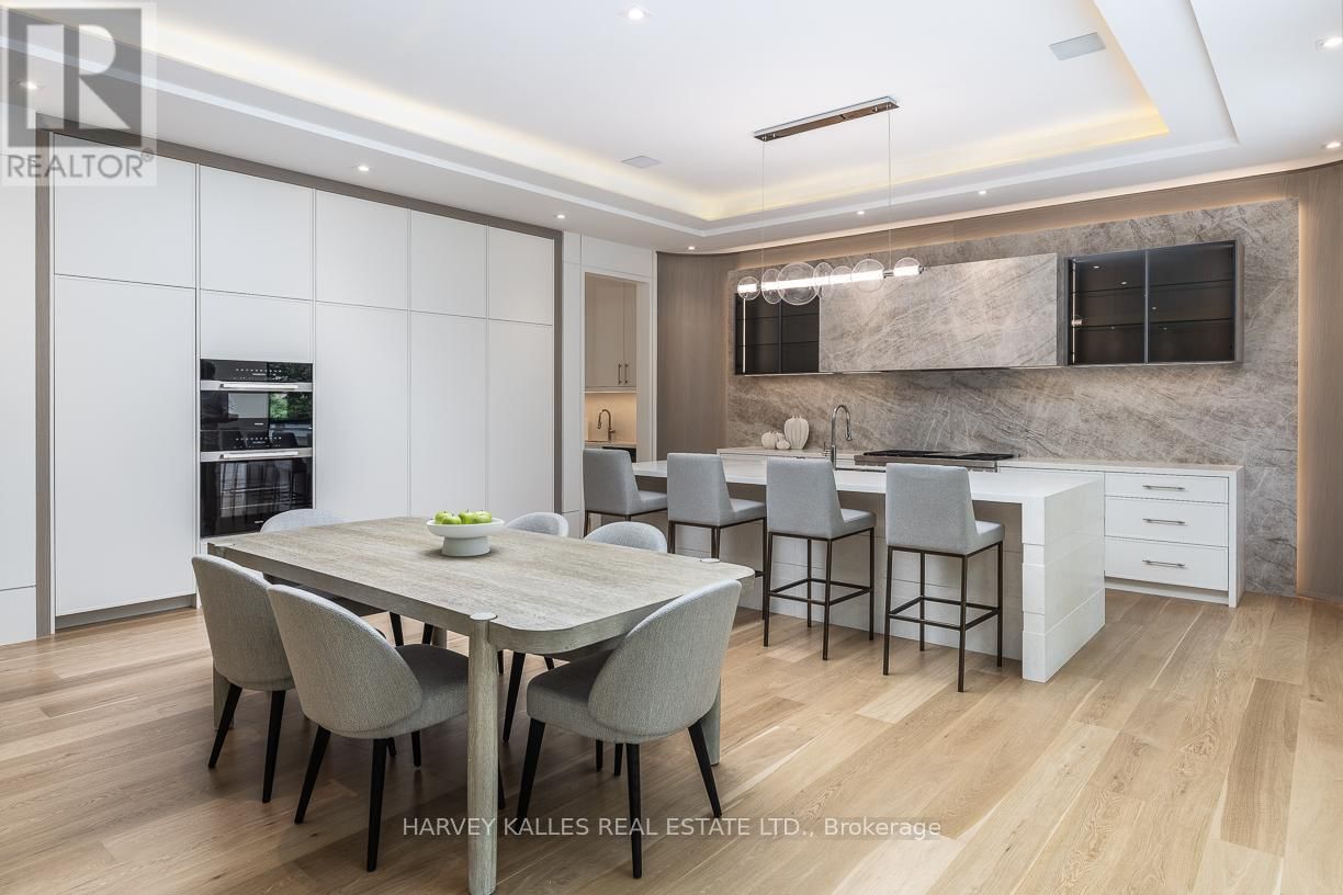 88 LAWRENCE CRESCENT Image 23