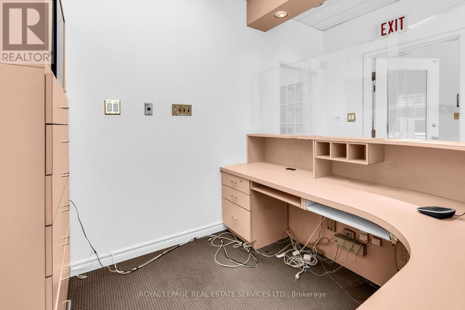 Main Floor - 346 DUNDAS STREET WEST Image 14