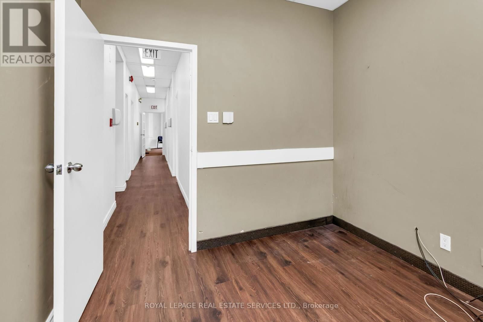 Main Floor - 346 DUNDAS STREET WEST Image 19