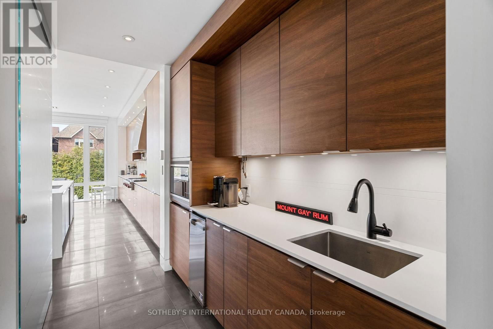 64 BANNOCKBURN AVENUE Image 11