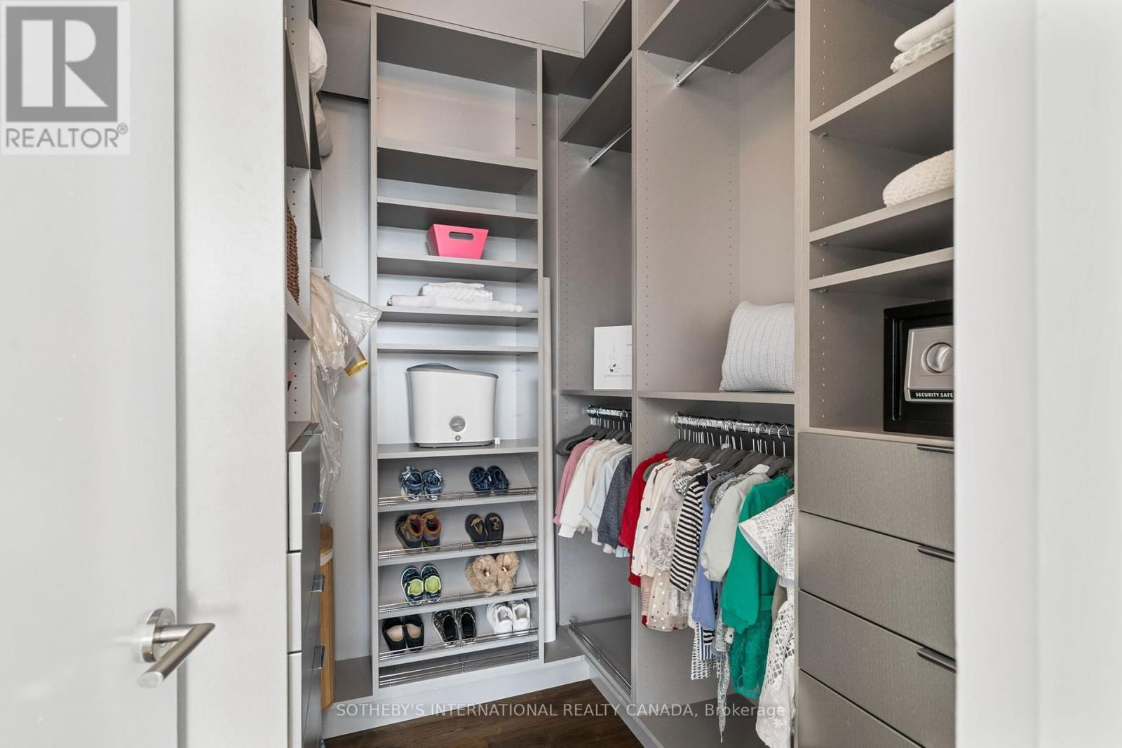 64 BANNOCKBURN AVENUE Image 30