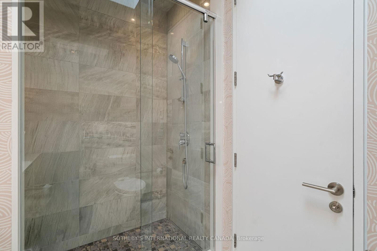 64 BANNOCKBURN AVENUE Image 32