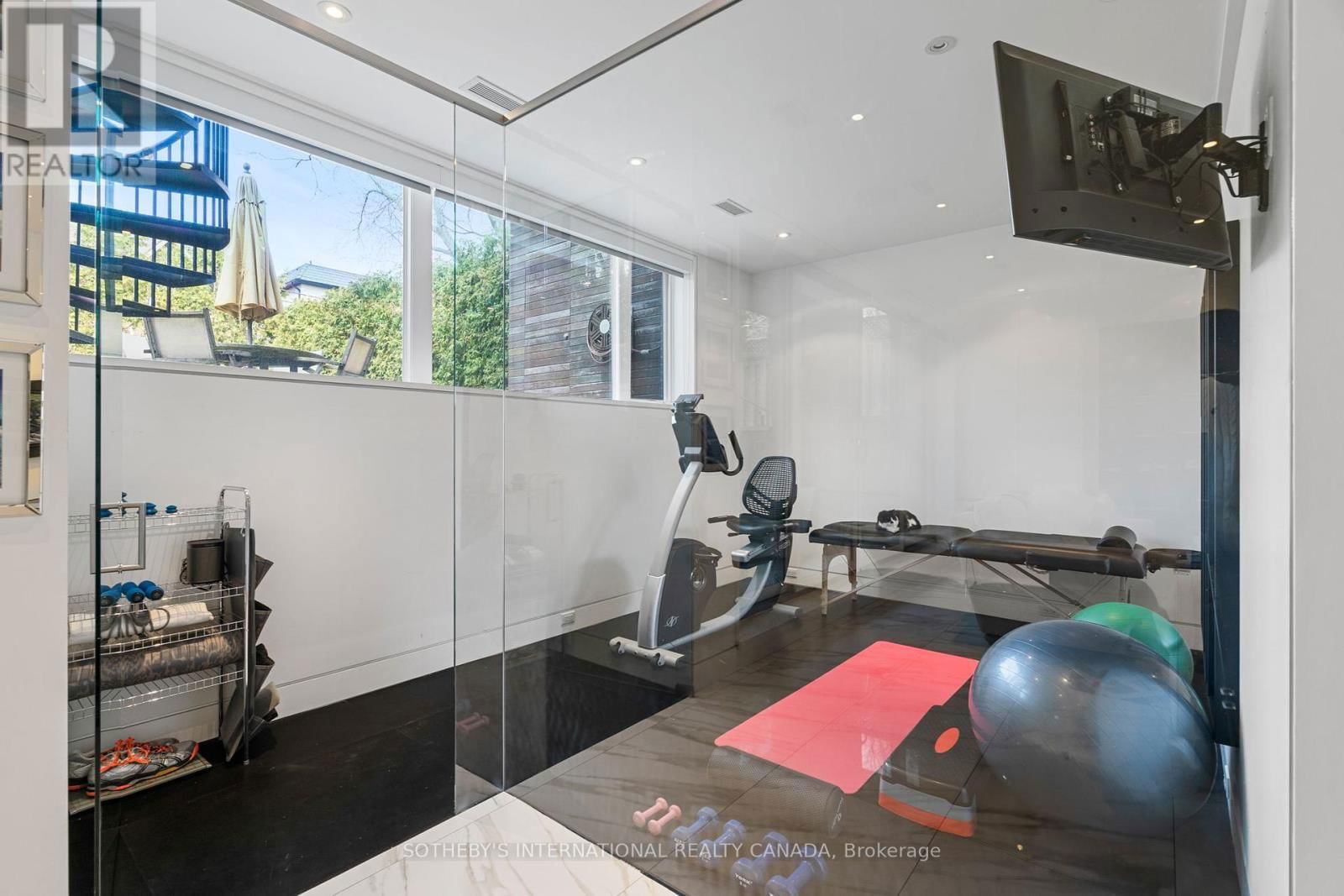 64 BANNOCKBURN AVENUE Image 36