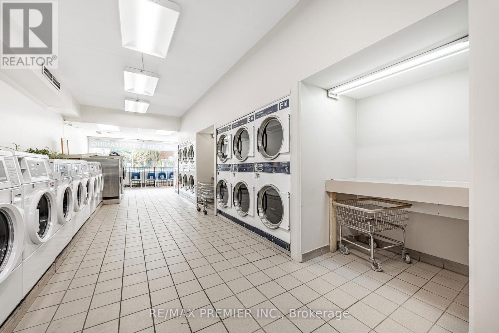 3201 BATHURST STREET Image 20