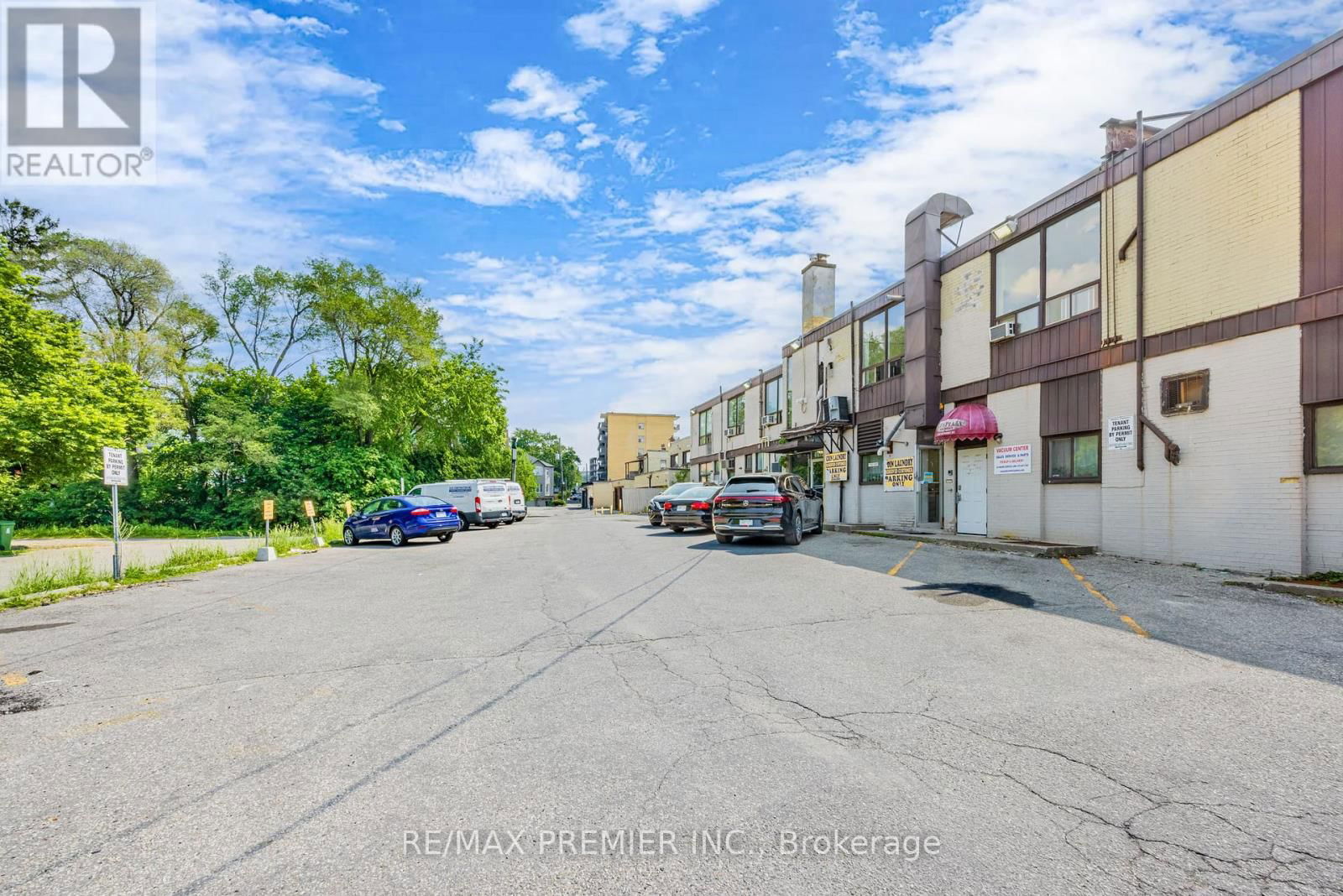 3201 BATHURST STREET Image 29