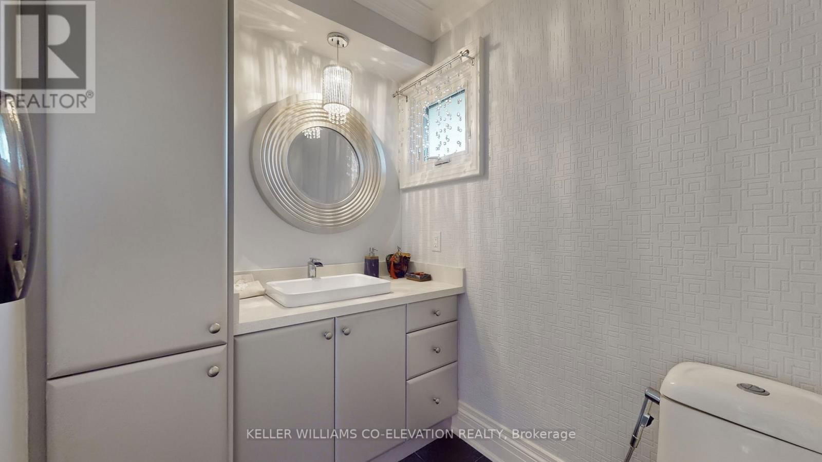 239 PINEWAY BLVD BOULEVARD Image 18
