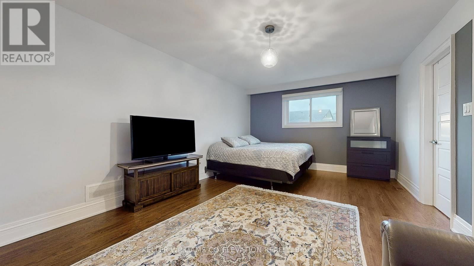 239 PINEWAY BLVD BOULEVARD Image 30