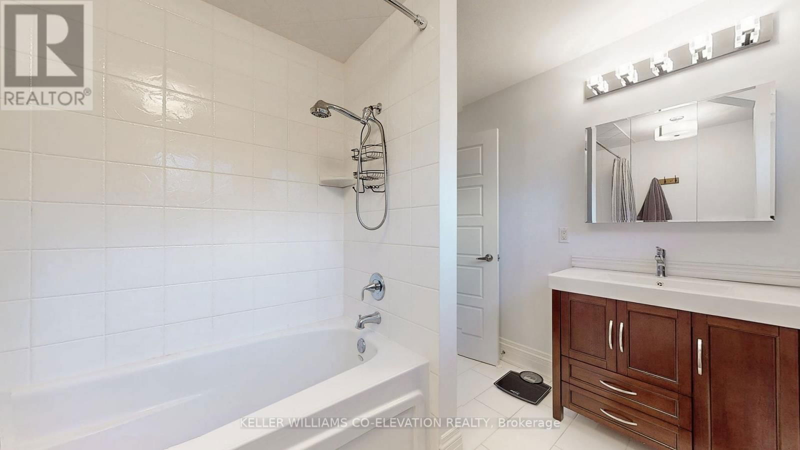 239 PINEWAY BLVD BOULEVARD Image 33