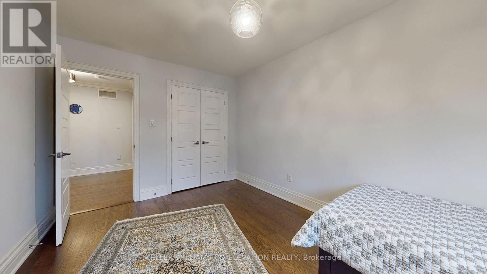 239 PINEWAY BLVD BOULEVARD Image 36