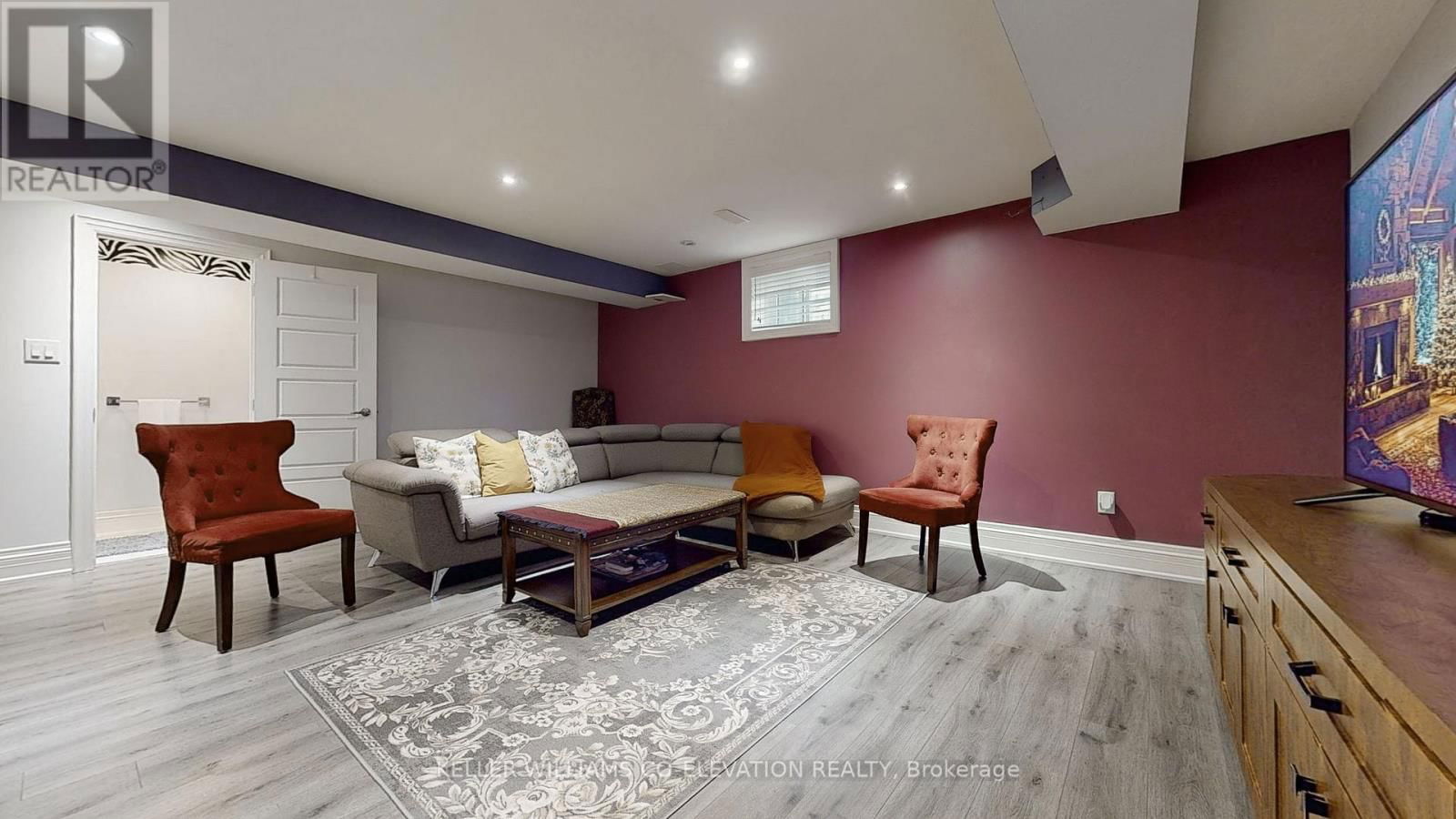 239 PINEWAY BLVD BOULEVARD Image 38