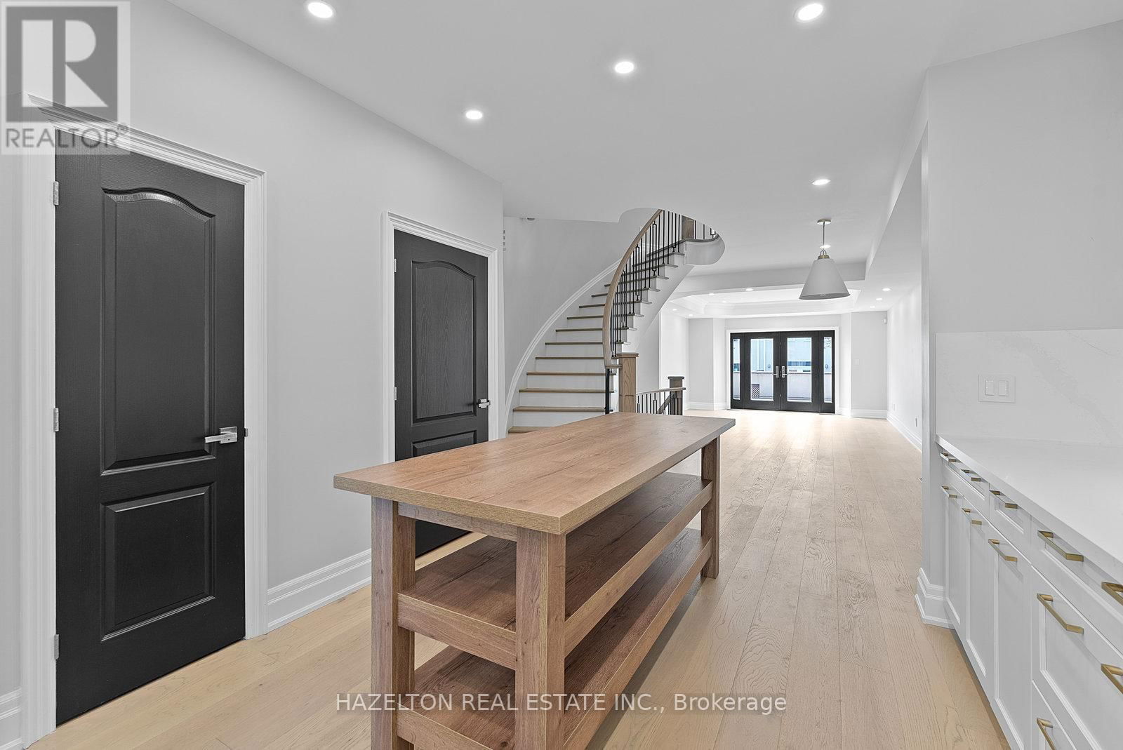 258 SPADINA ROAD Image 8