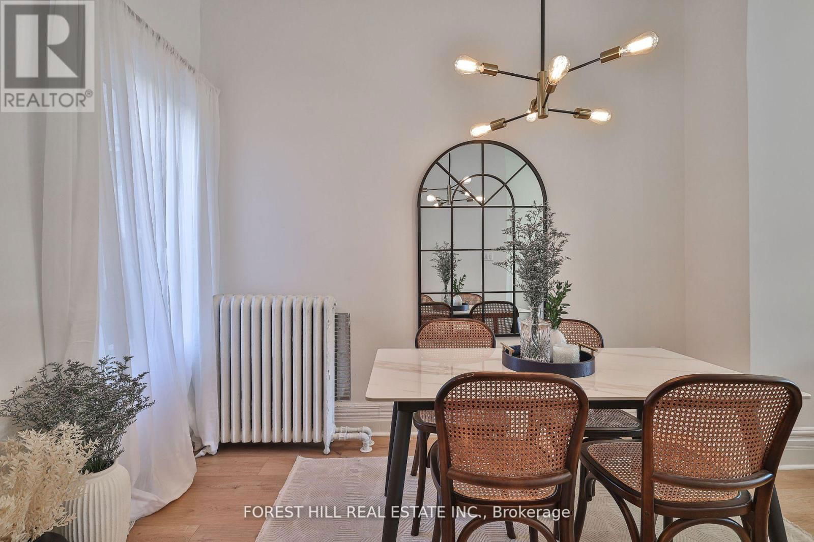 130 LINDSEY AVENUE Image 11