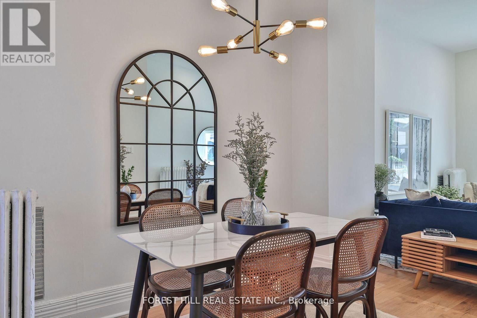 130 LINDSEY AVENUE Image 12
