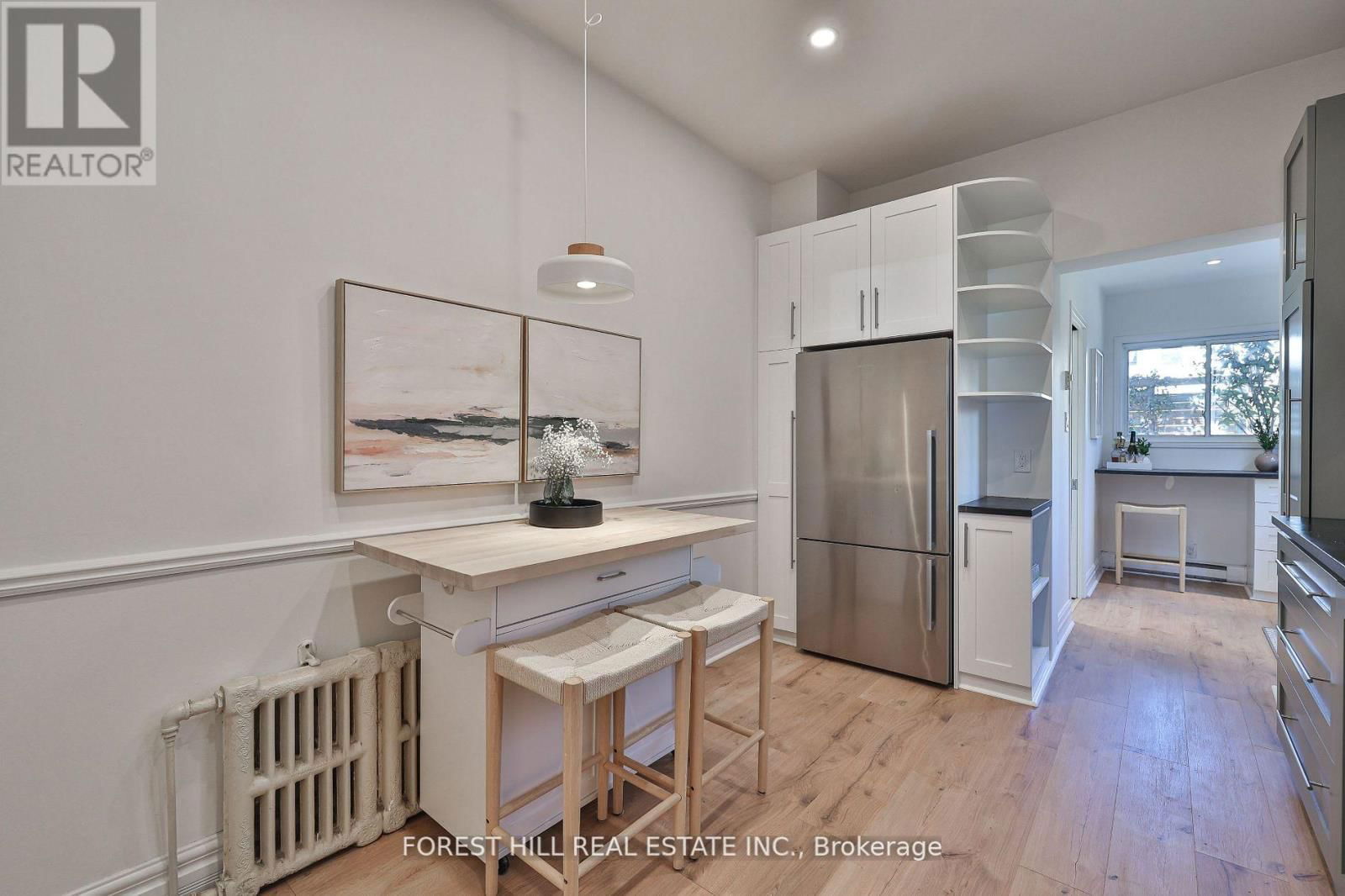 130 LINDSEY AVENUE Image 16
