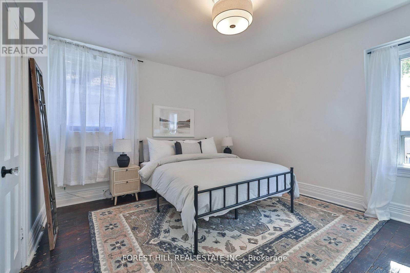 130 LINDSEY AVENUE Image 20
