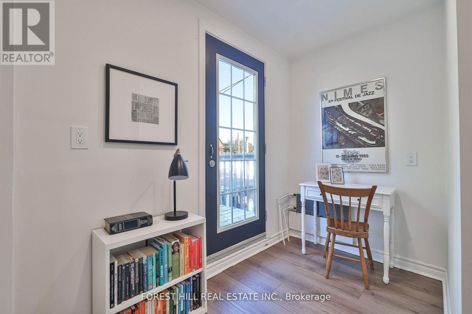 130 LINDSEY AVENUE Image 30