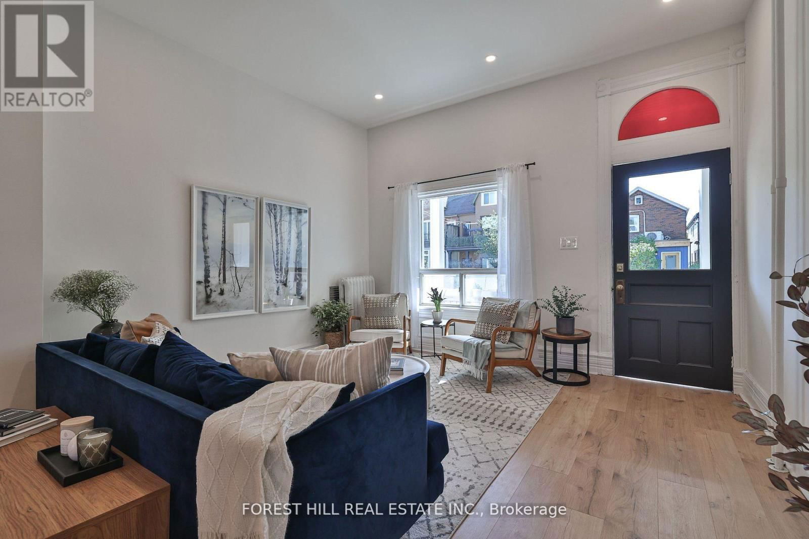130 LINDSEY AVENUE Image 6