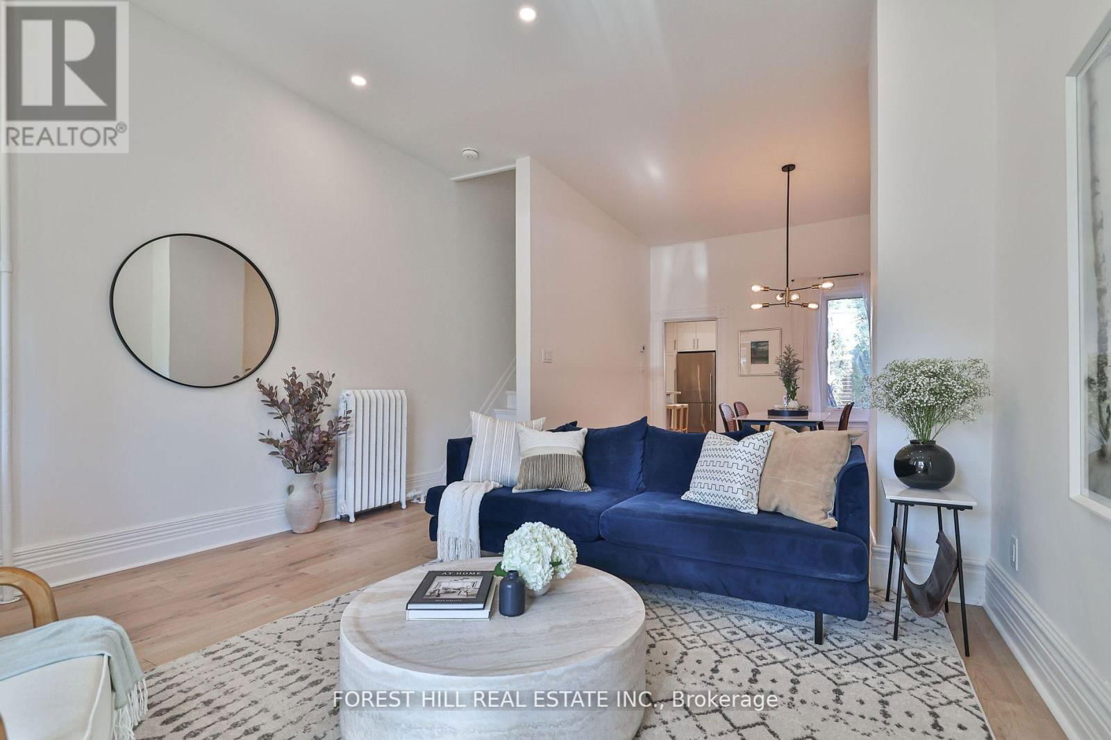 130 LINDSEY AVENUE Image 8