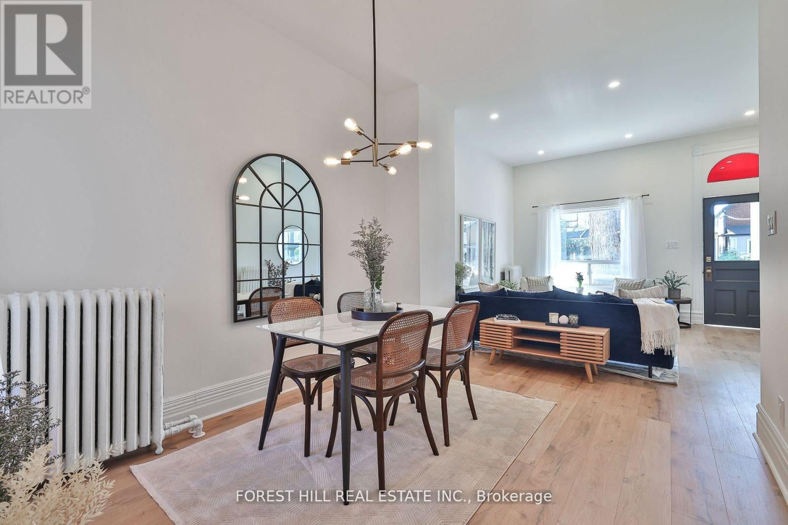 130 LINDSEY AVENUE Image 9