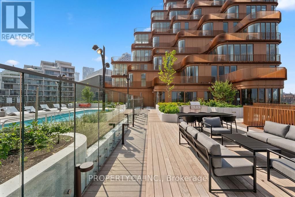 824 - 155 MERCHANTS WHARF Image 22