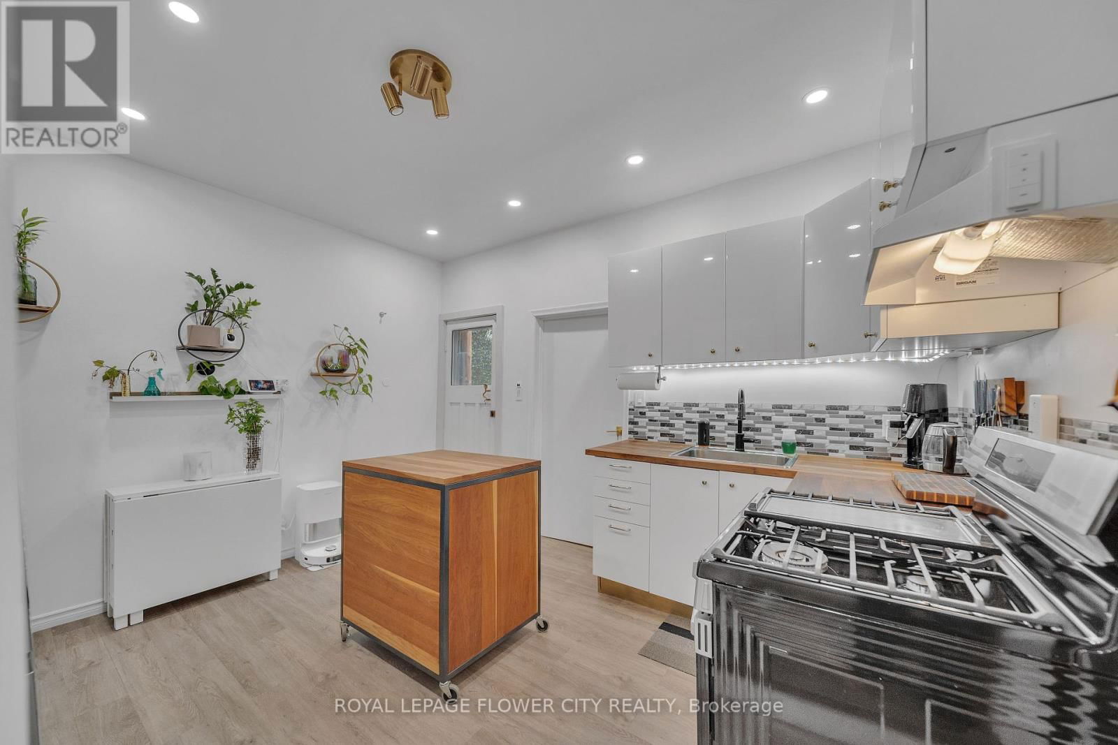 500 DUFFERIN STREET Image 15