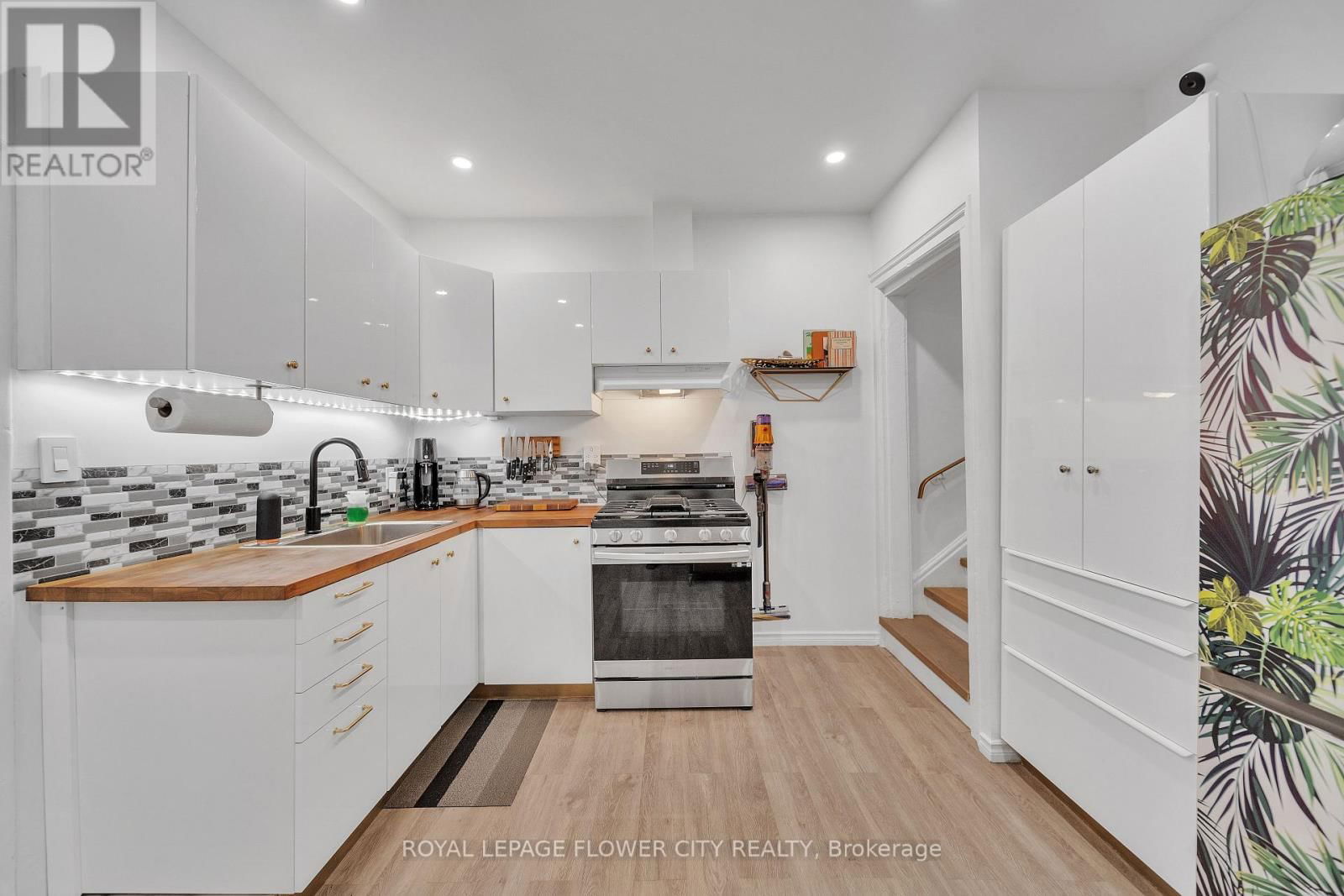 500 DUFFERIN STREET Image 17