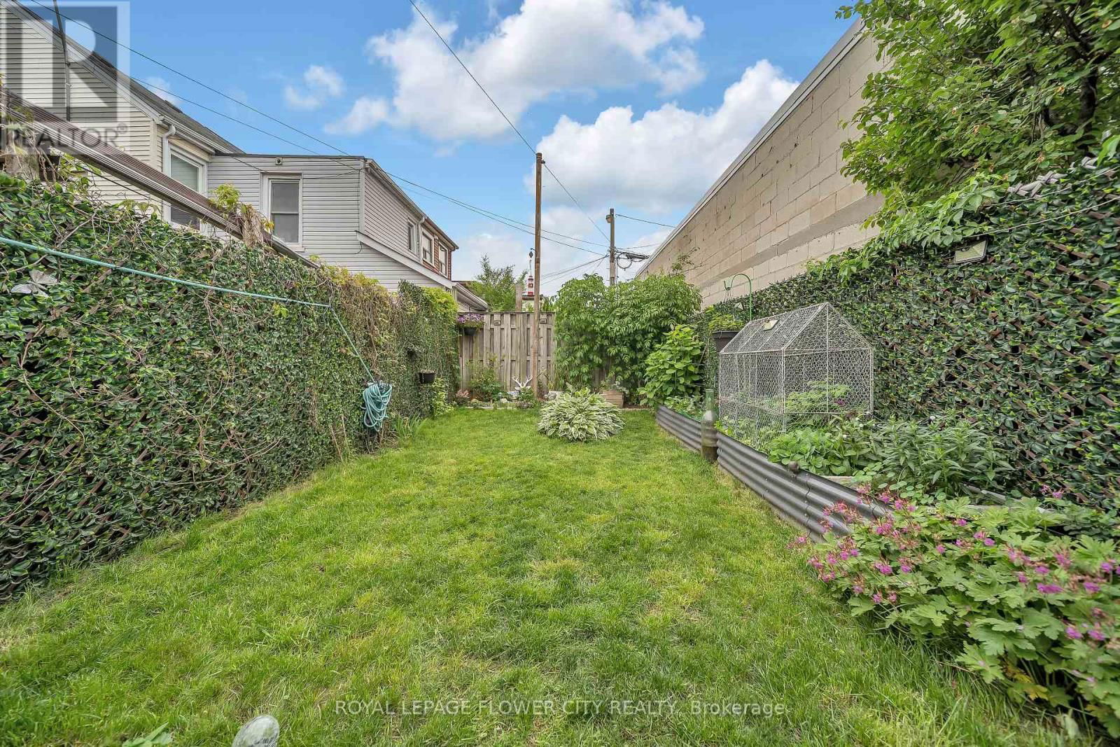 500 DUFFERIN STREET Image 43