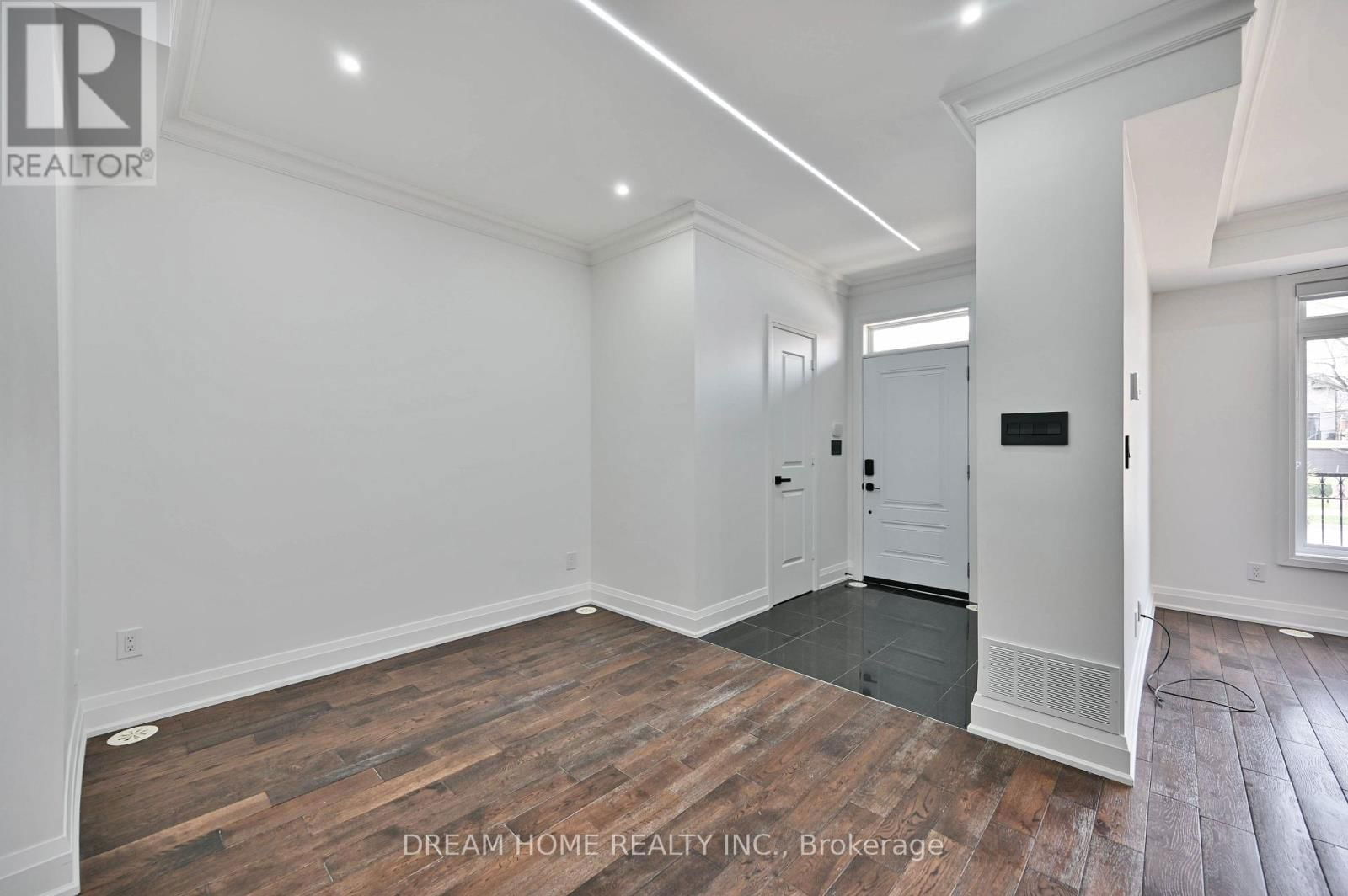 Th 28 - 9 OAKBURN CRESCENT Image 19