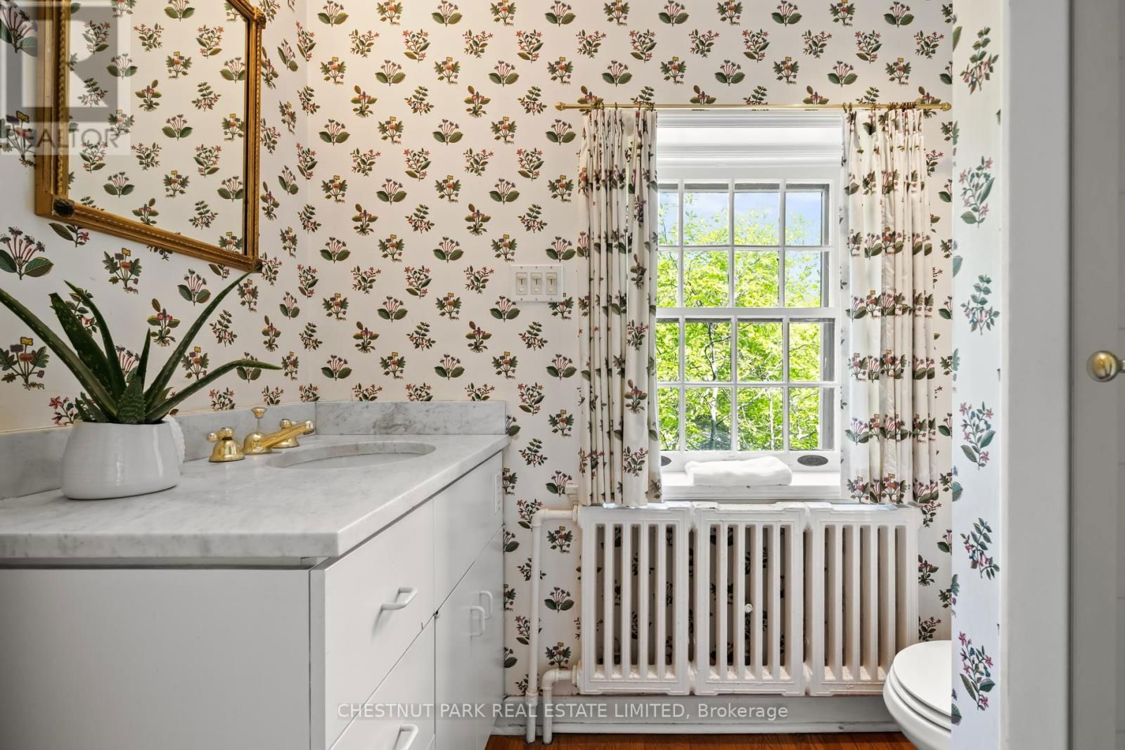 49 ROXBOROUGH STREET EAST Image 38