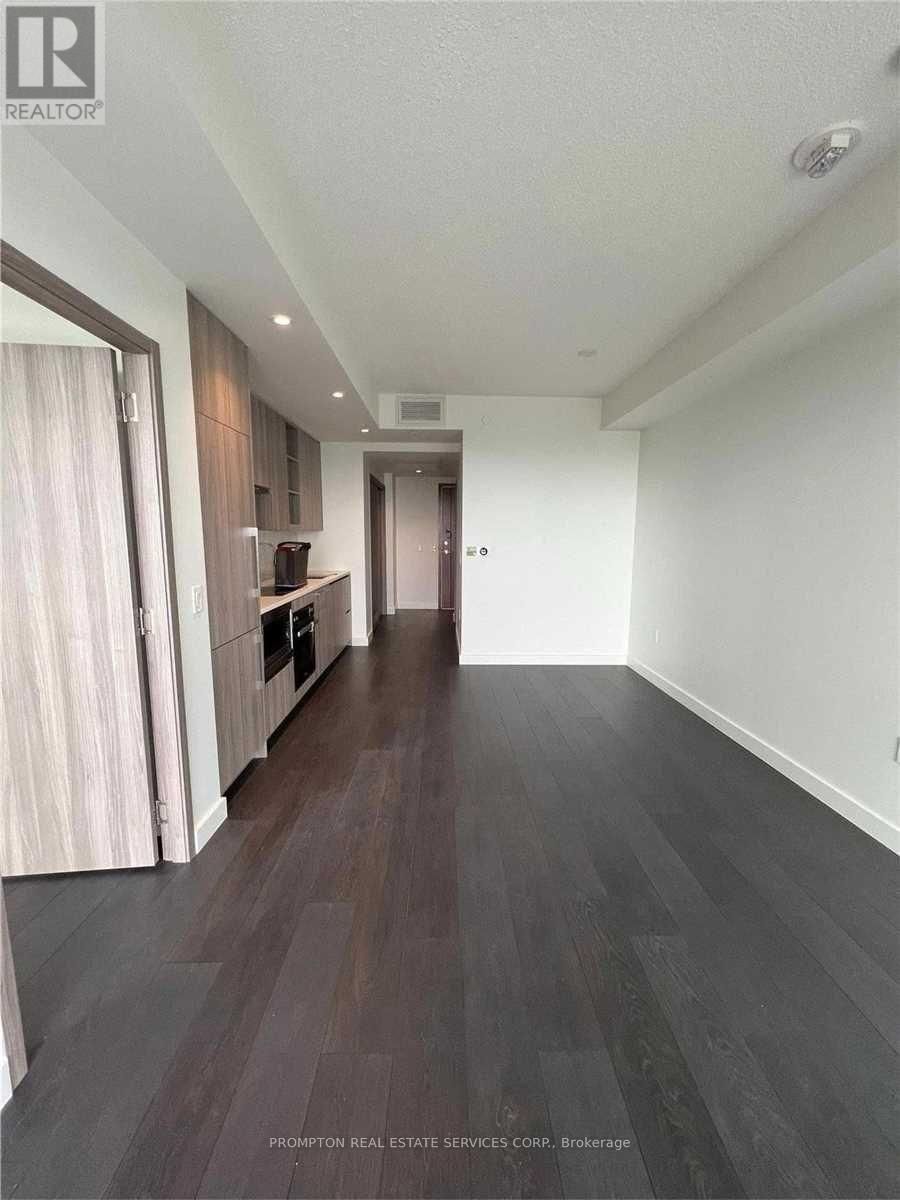 2605 - 95 MCMAHON DRIVE Image 3