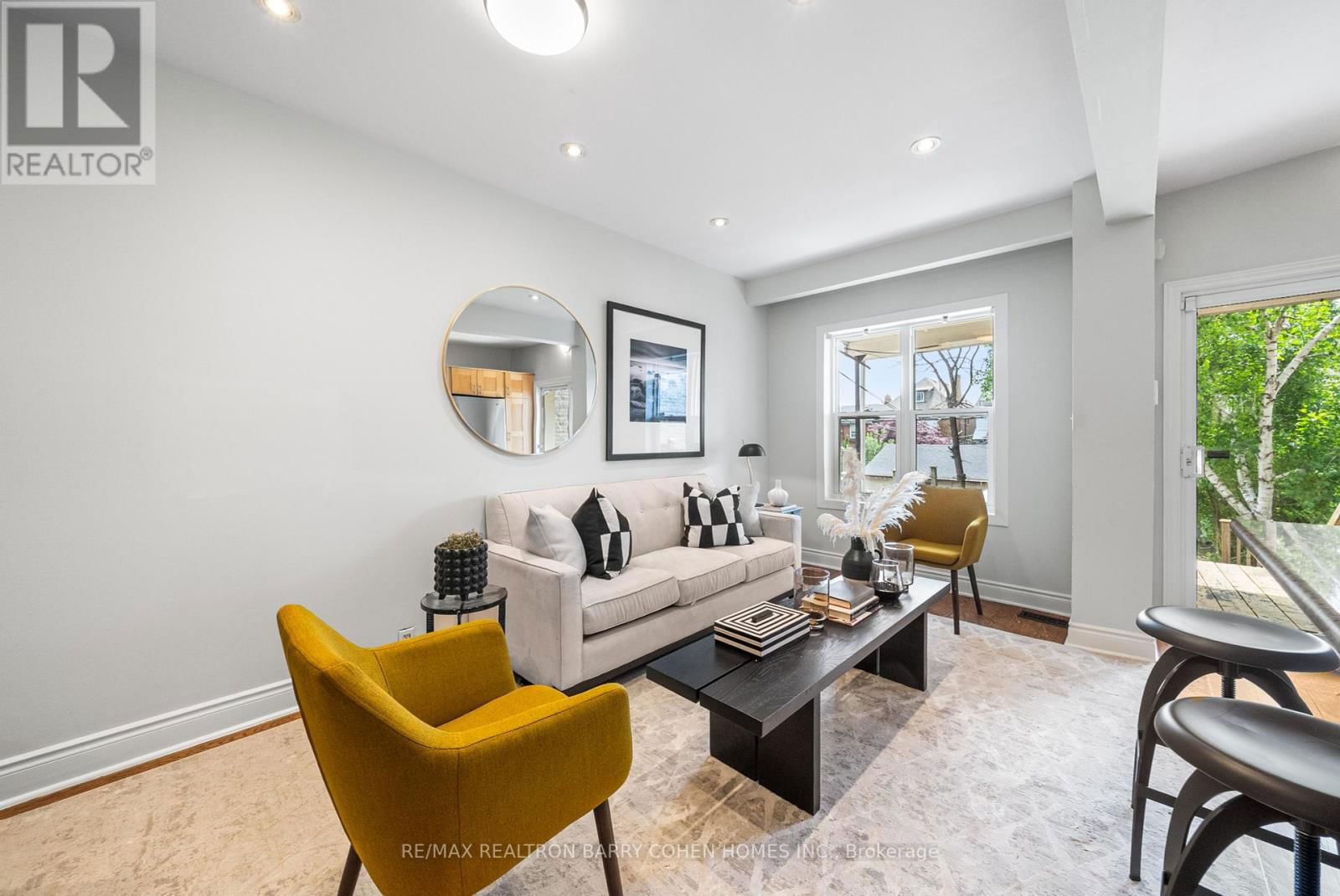 214 GLENHOLME AVENUE Image 14