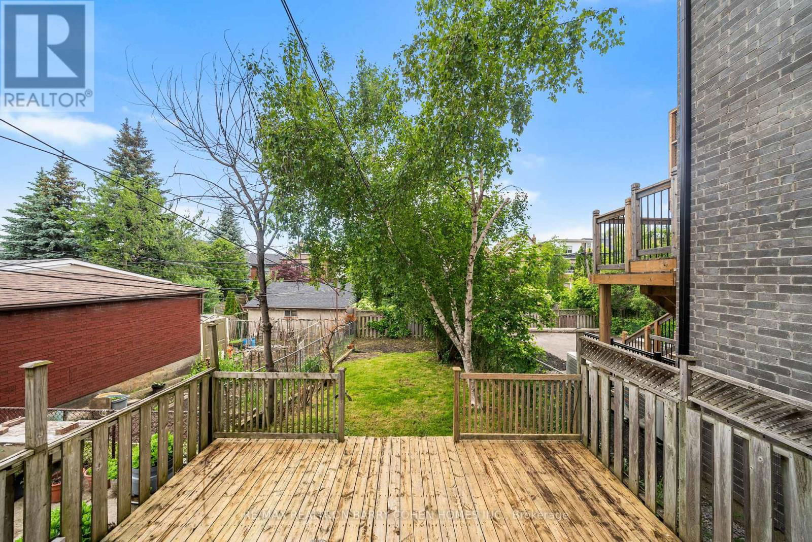 214 GLENHOLME AVENUE Image 25