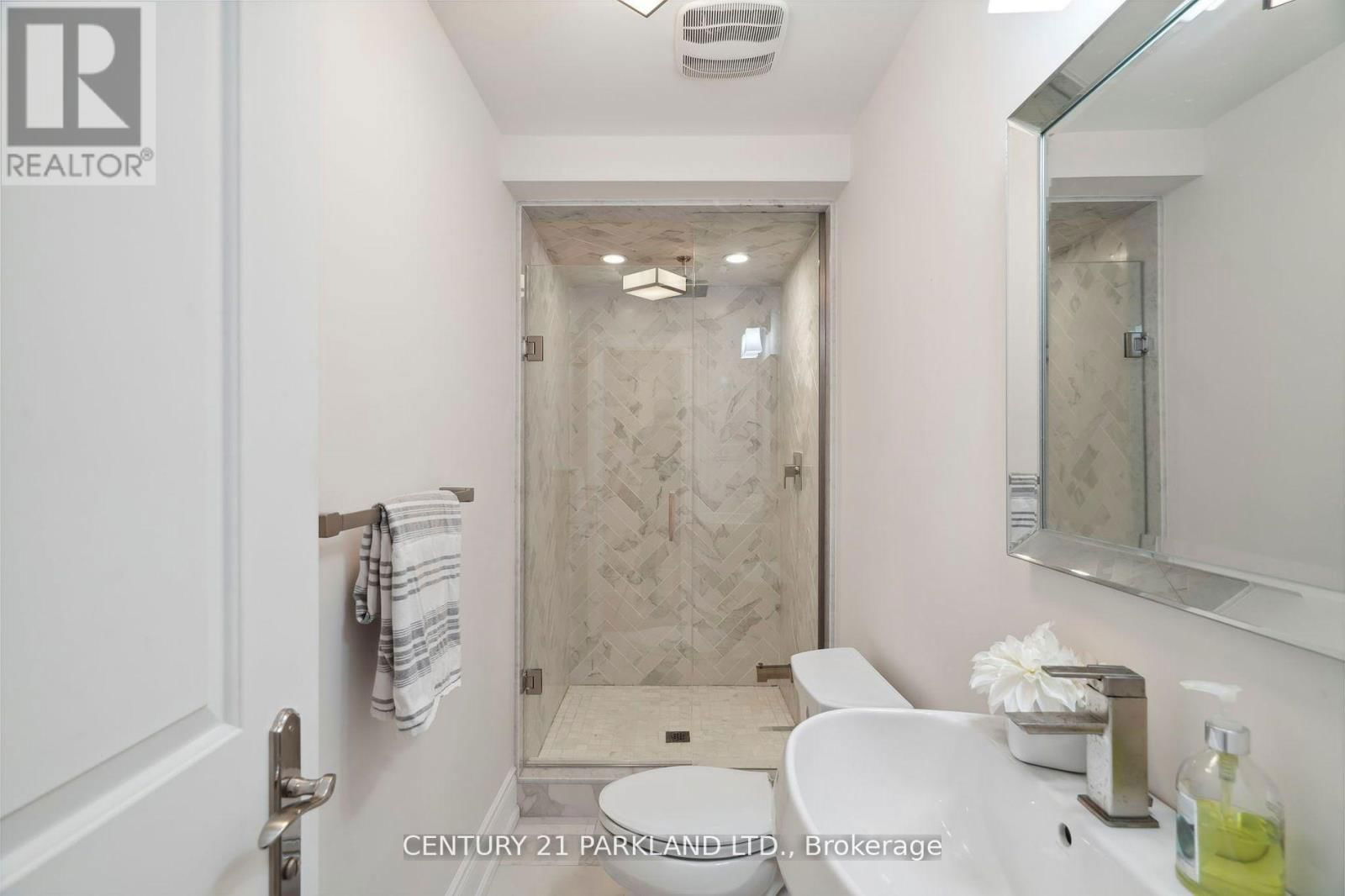 337 KINGSDALE AVENUE Image 45