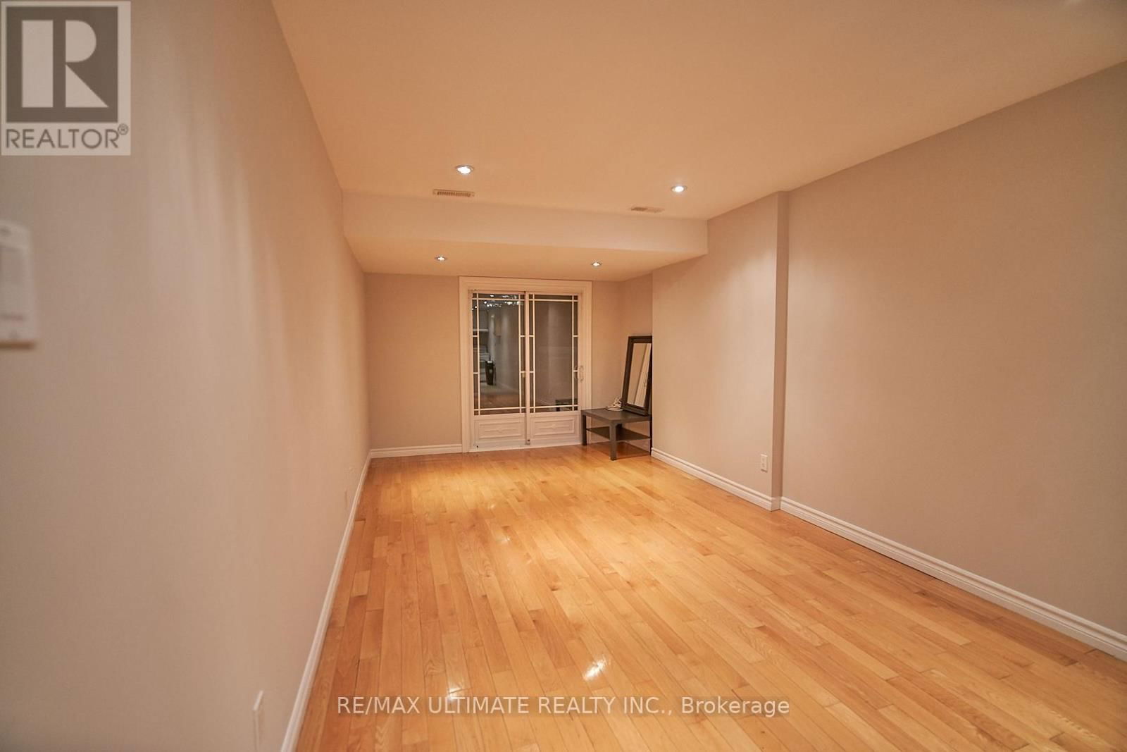 Upper - 35 LONGBOAT AVENUE Image 2