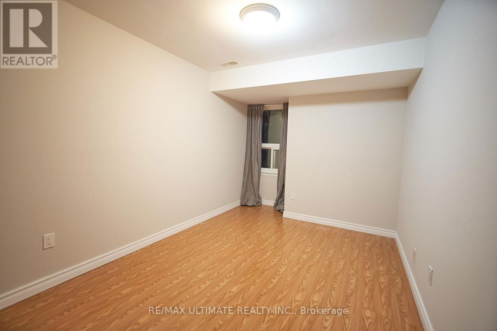 Upper - 35 LONGBOAT AVENUE Image 6