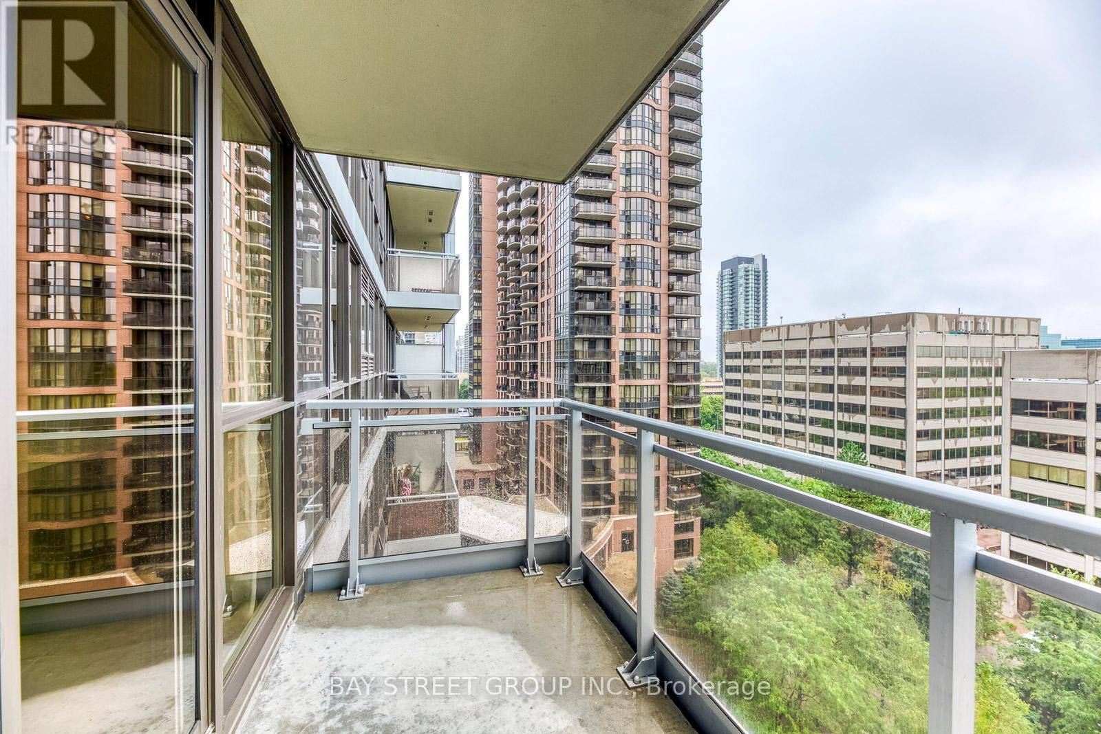 1007 - 23 SHEPPARD AVENUE EAST Image 21