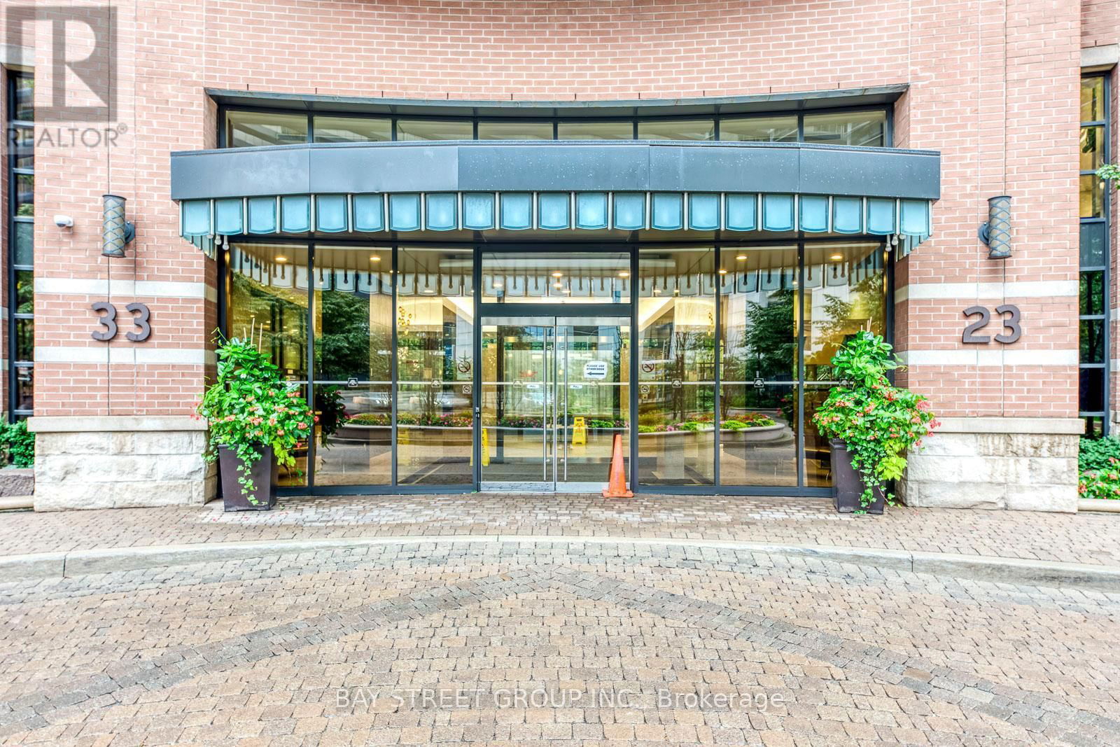 1007 - 23 SHEPPARD AVENUE EAST Image 3