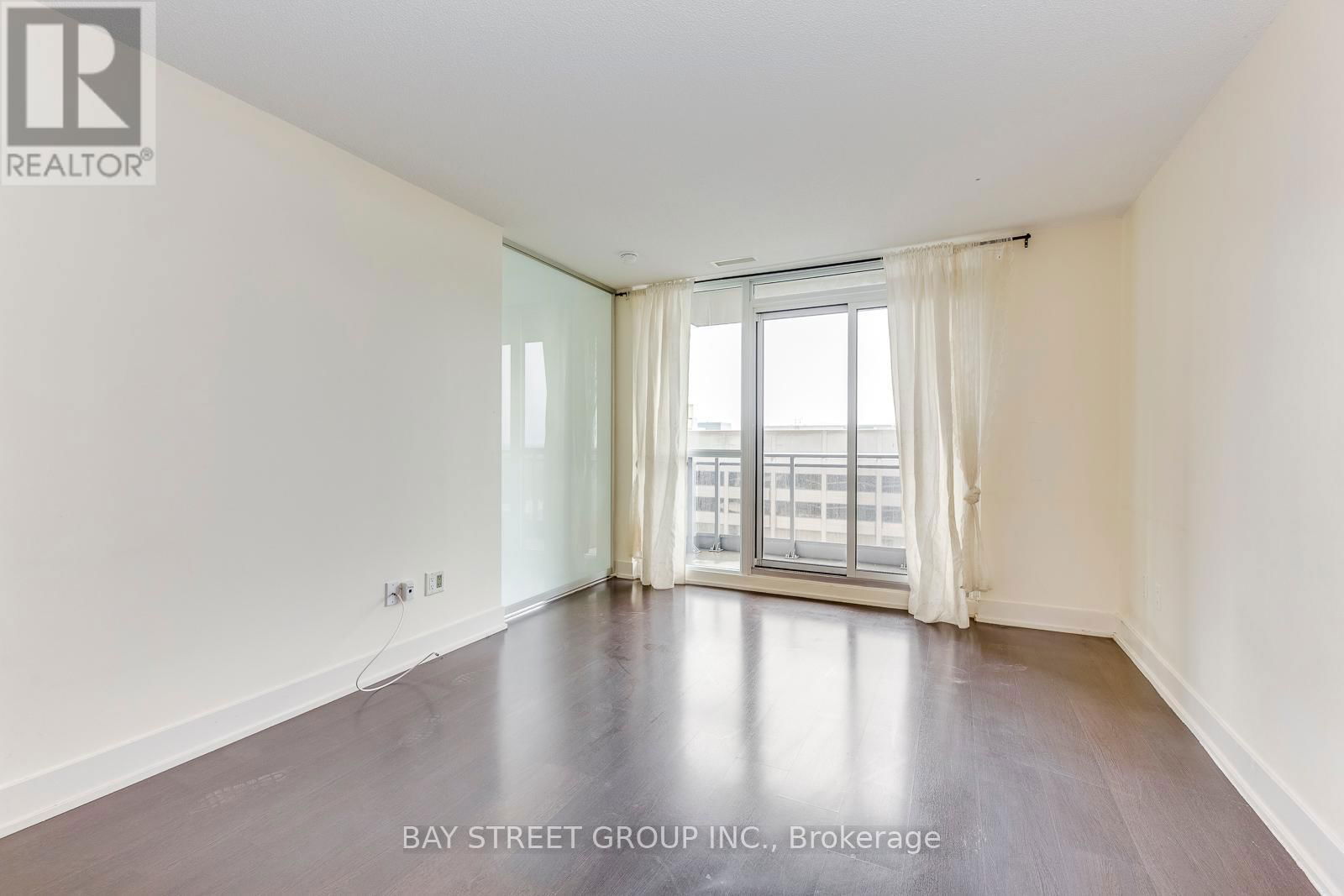 1007 - 23 SHEPPARD AVENUE EAST Image 7
